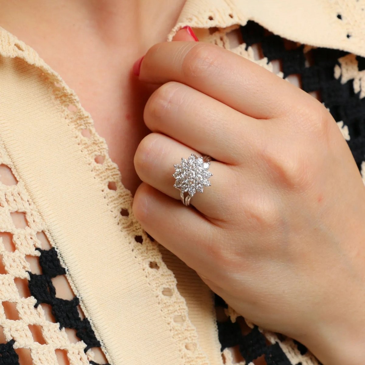 Bague Marguerite en or blanc et diamants - Castafiore