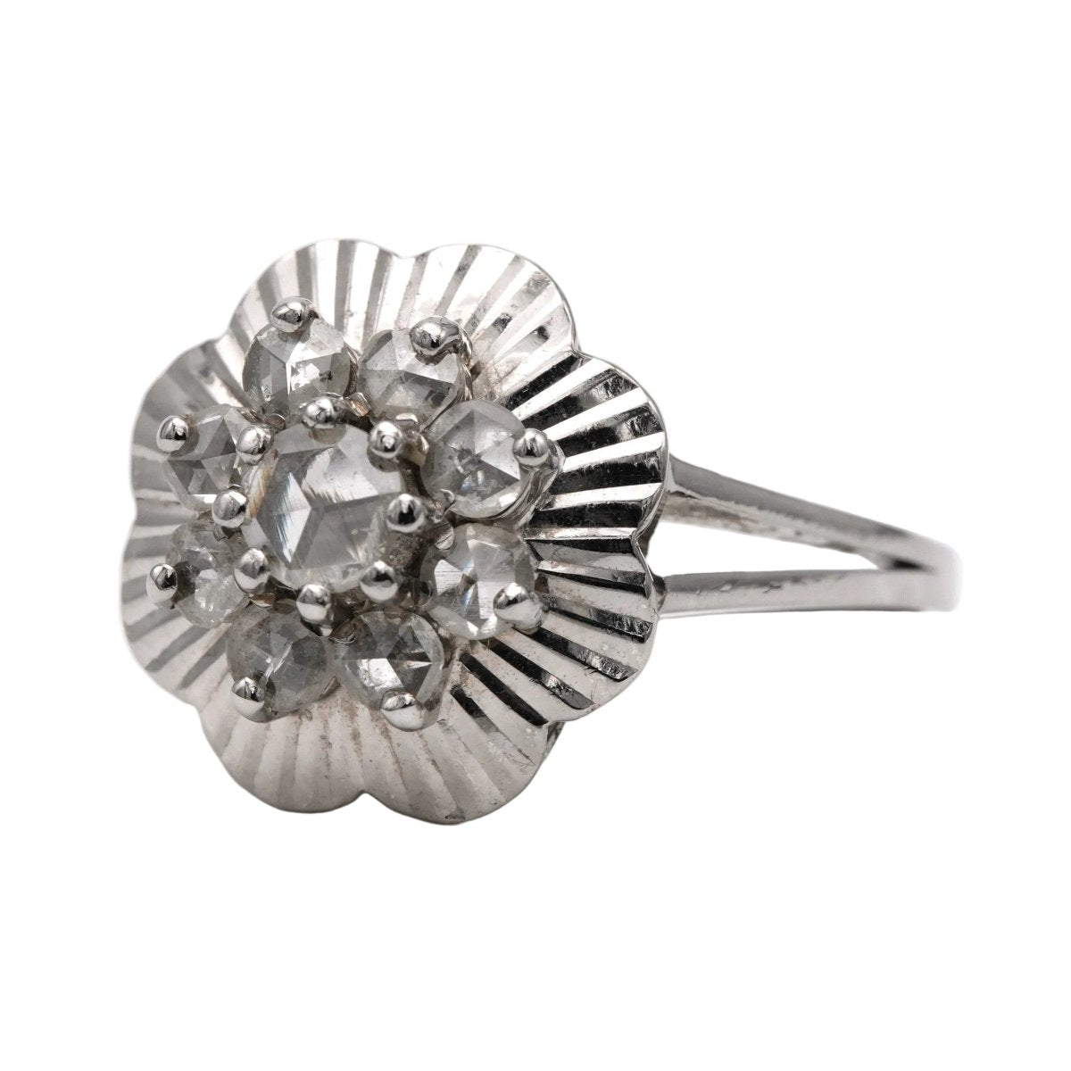 Bague Marguerite en or blanc et diamants - Castafiore