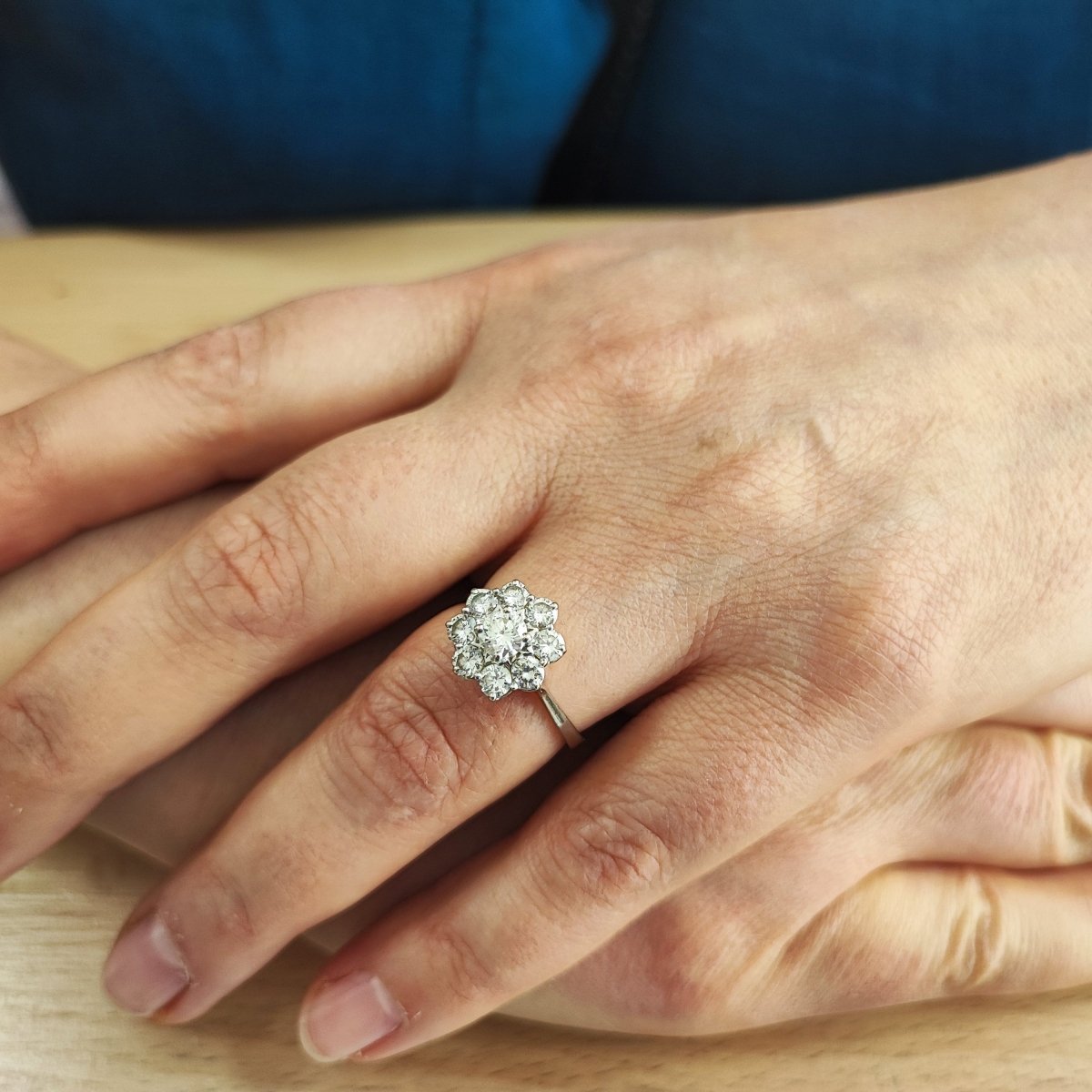 Bague Marguerite en or blanc et diamants - Castafiore