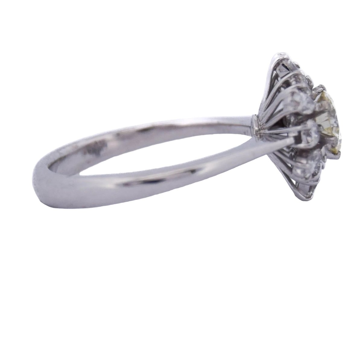 Bague Marguerite en or blanc et diamants - Castafiore