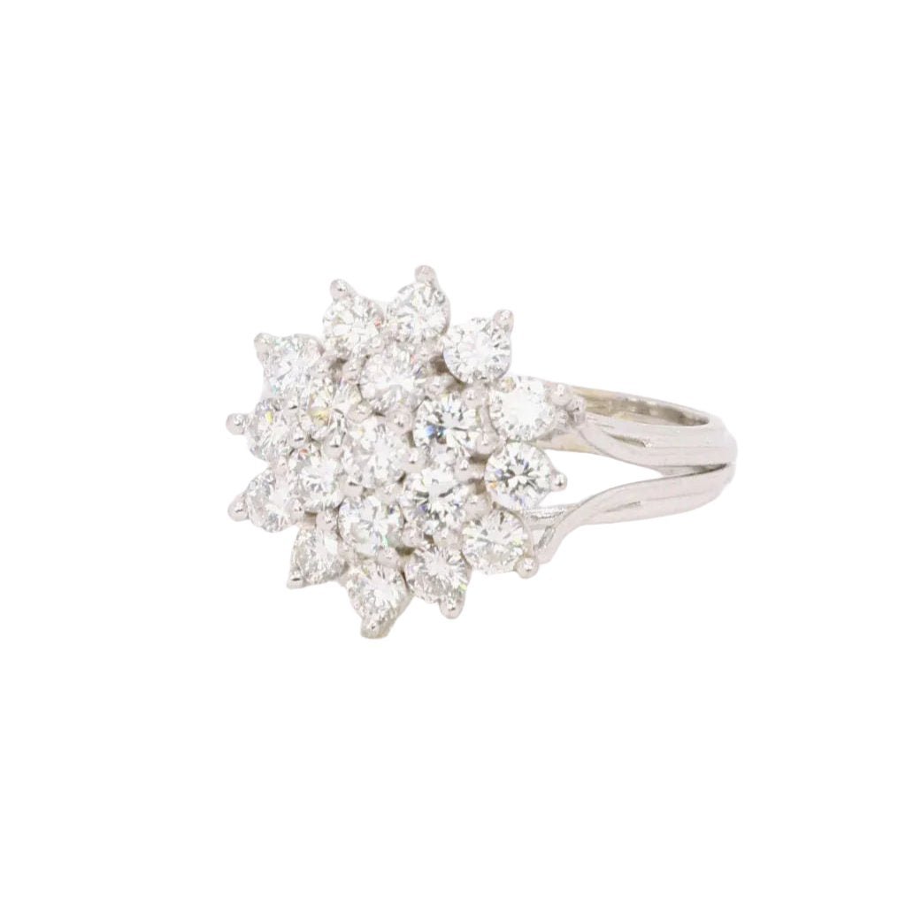 Bague Marguerite en or blanc et diamants - Castafiore