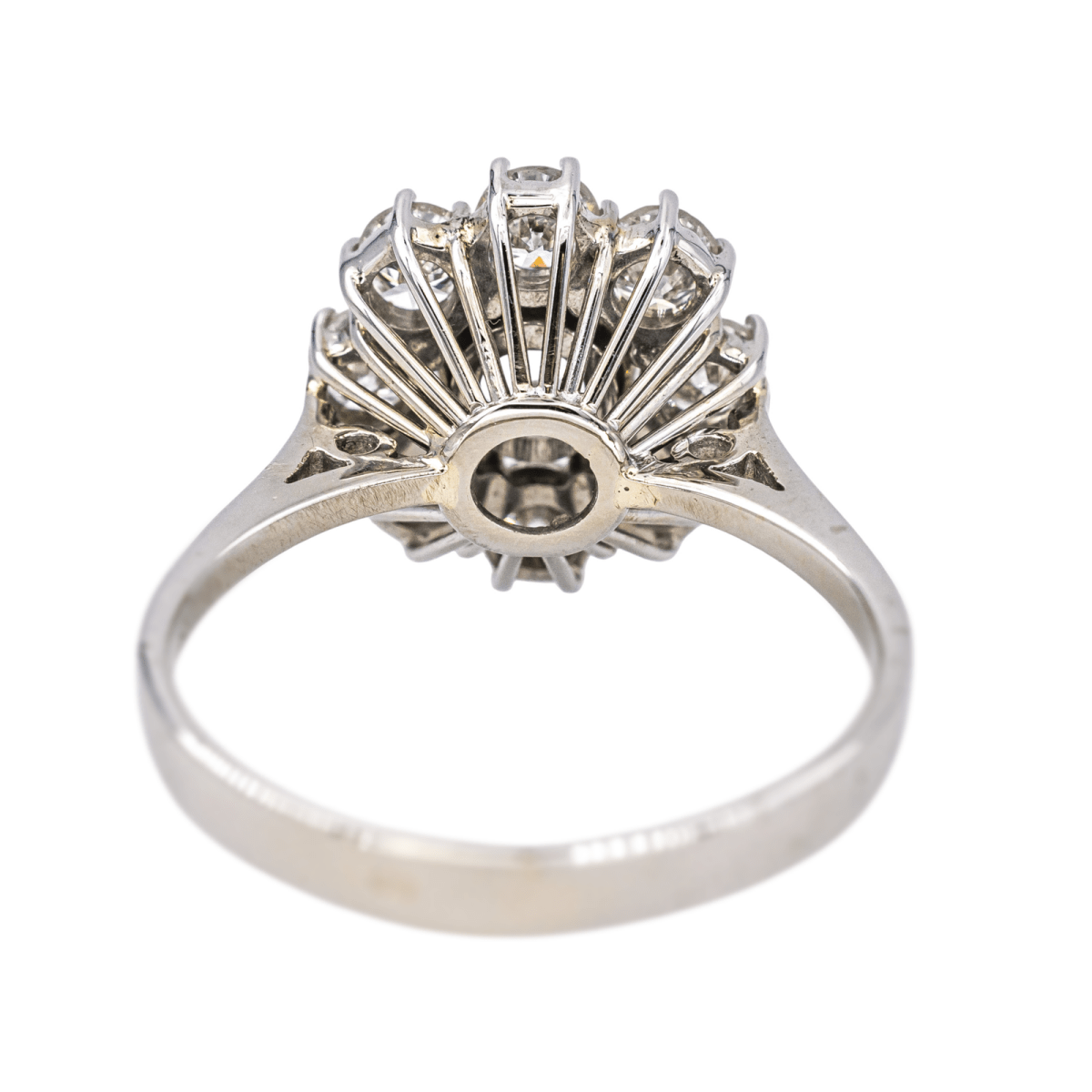 Bague Marguerite en or blanc et diamants - Castafiore