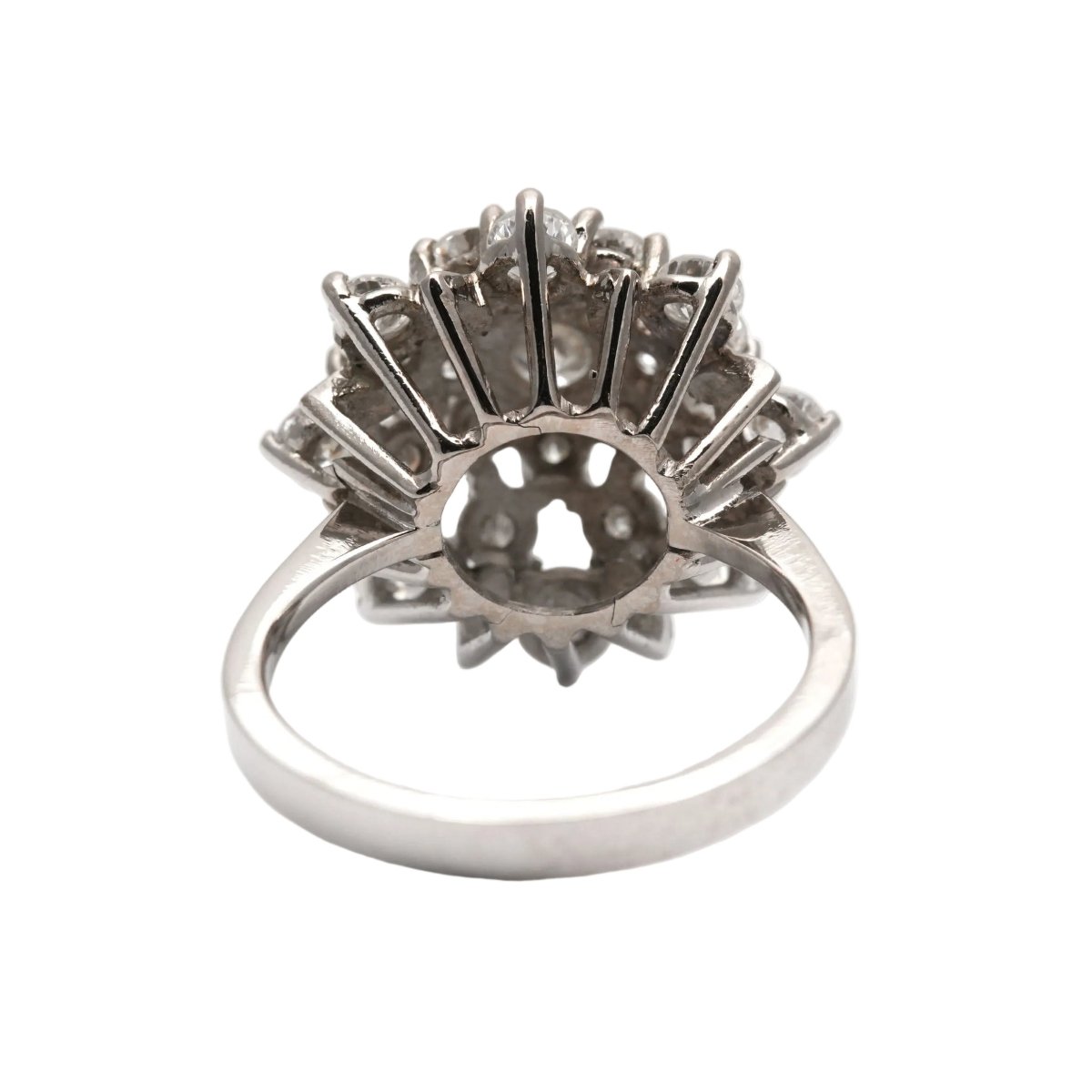 Bague Marguerite en or blanc et diamants - Castafiore