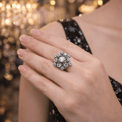 Bague Marguerite en or blanc et diamants - Castafiore