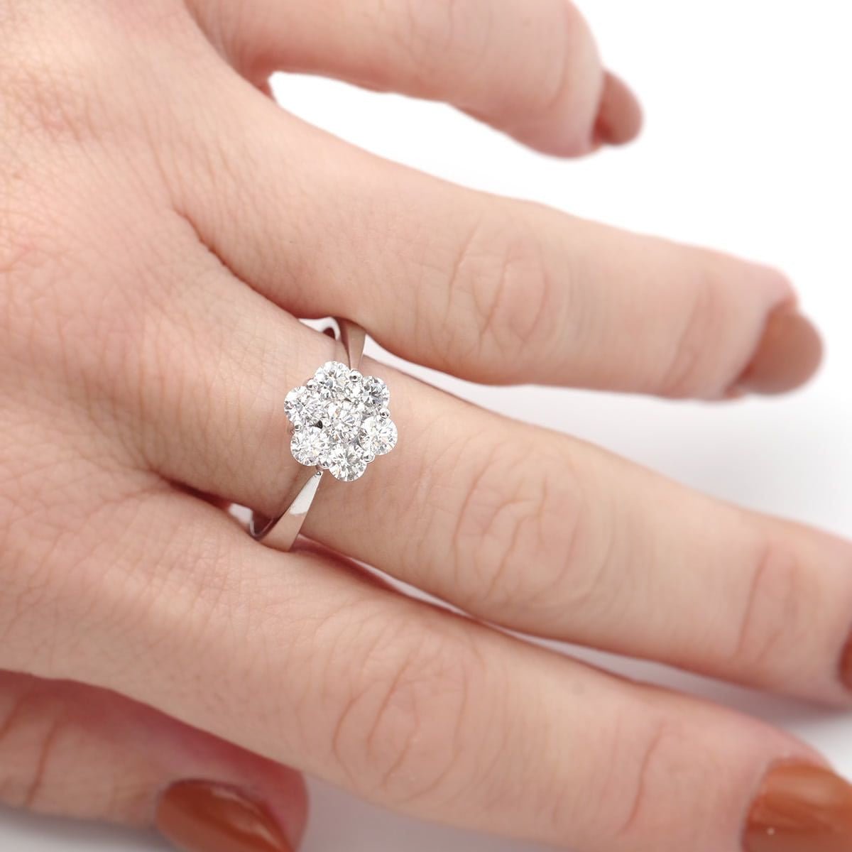 Bague Marguerite en or blanc et diamants - Castafiore