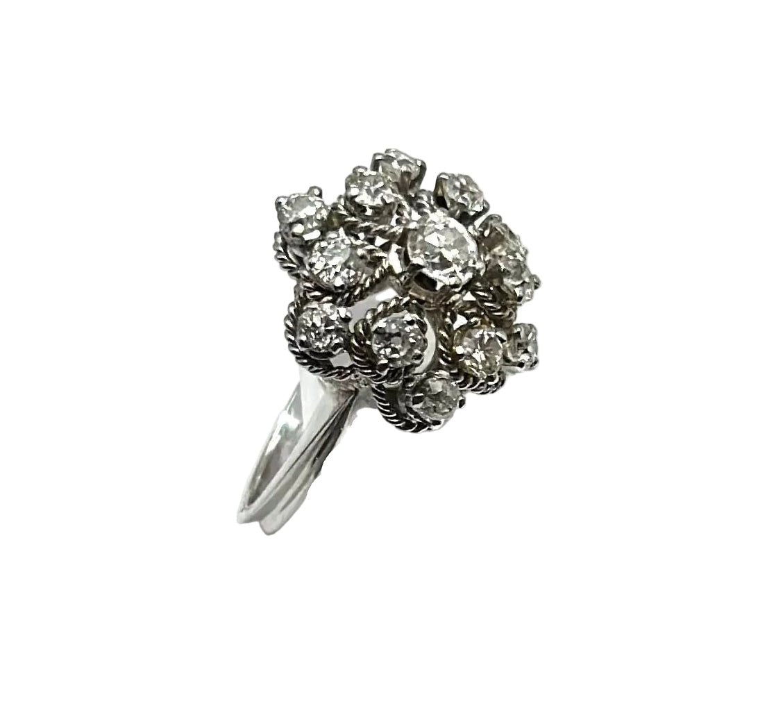 Bague Marguerite en or blanc et diamants - Castafiore