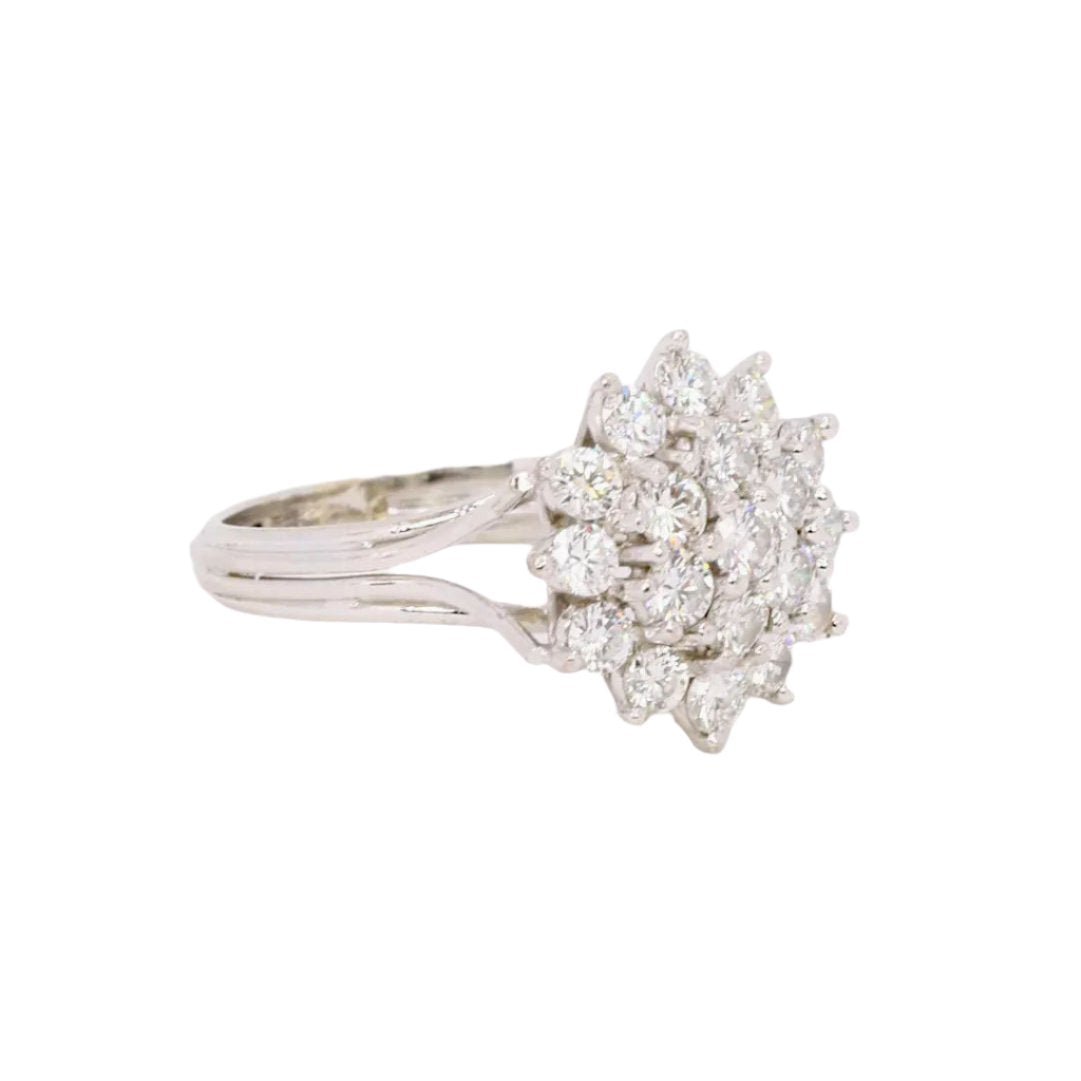 Bague Marguerite en or blanc et diamants - Castafiore