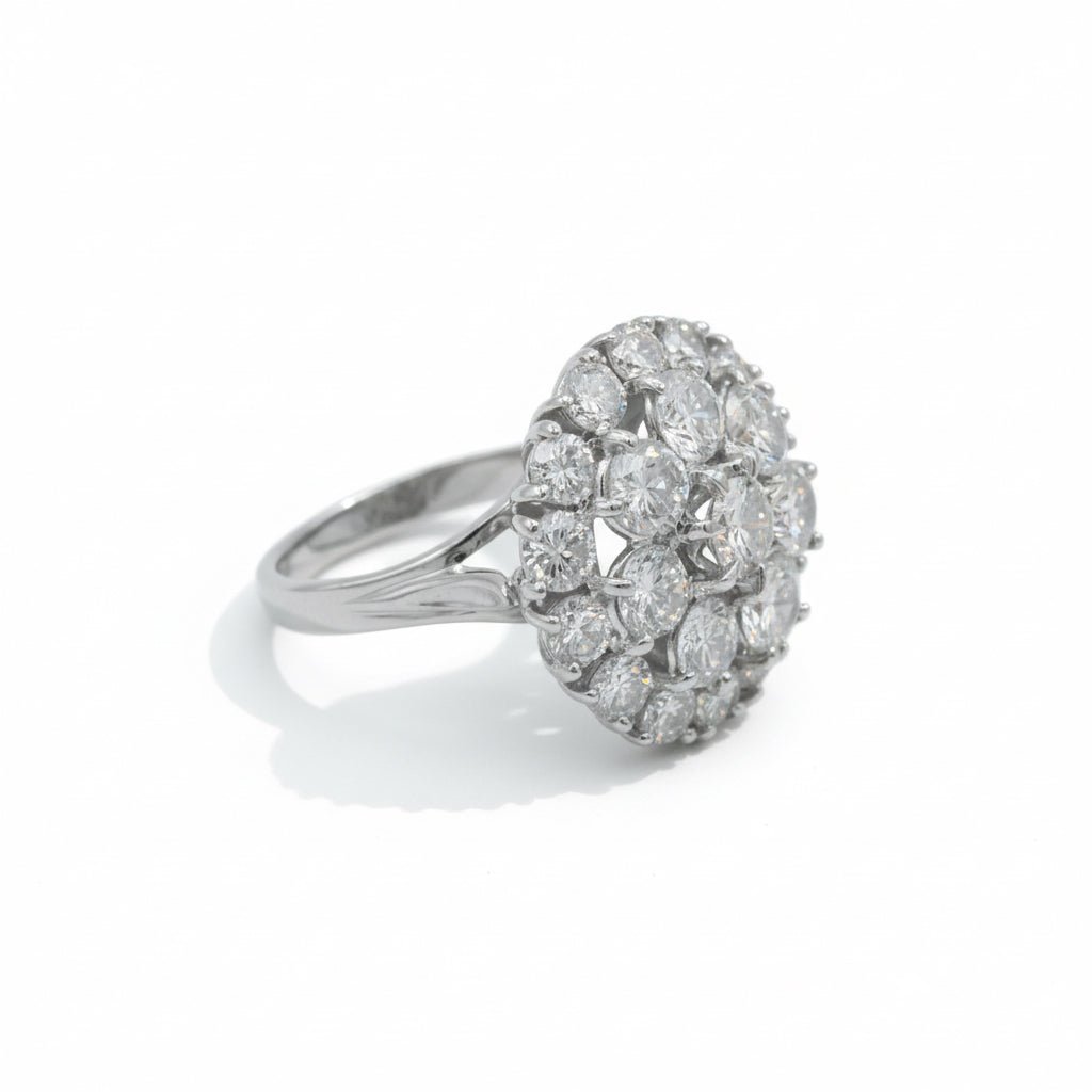Bague Marguerite en or blanc et diamants - Castafiore