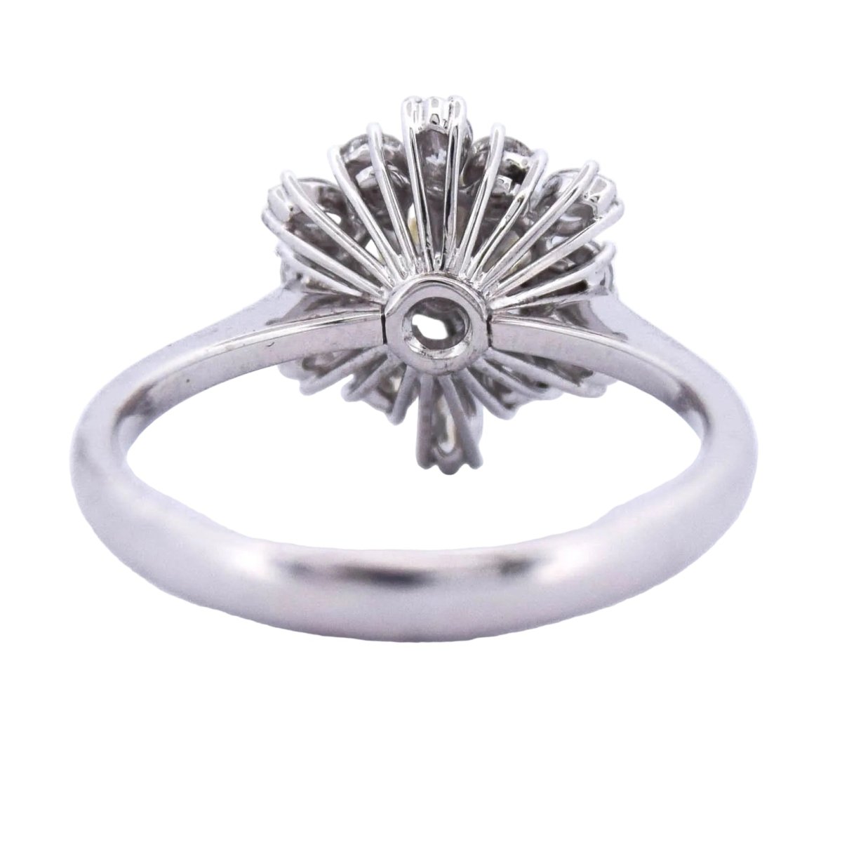Bague Marguerite en or blanc et diamants - Castafiore