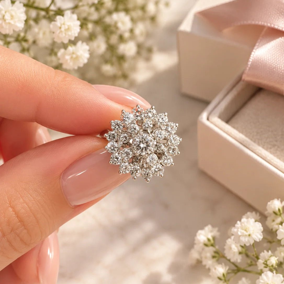 Bague Marguerite en or blanc et diamants - Castafiore