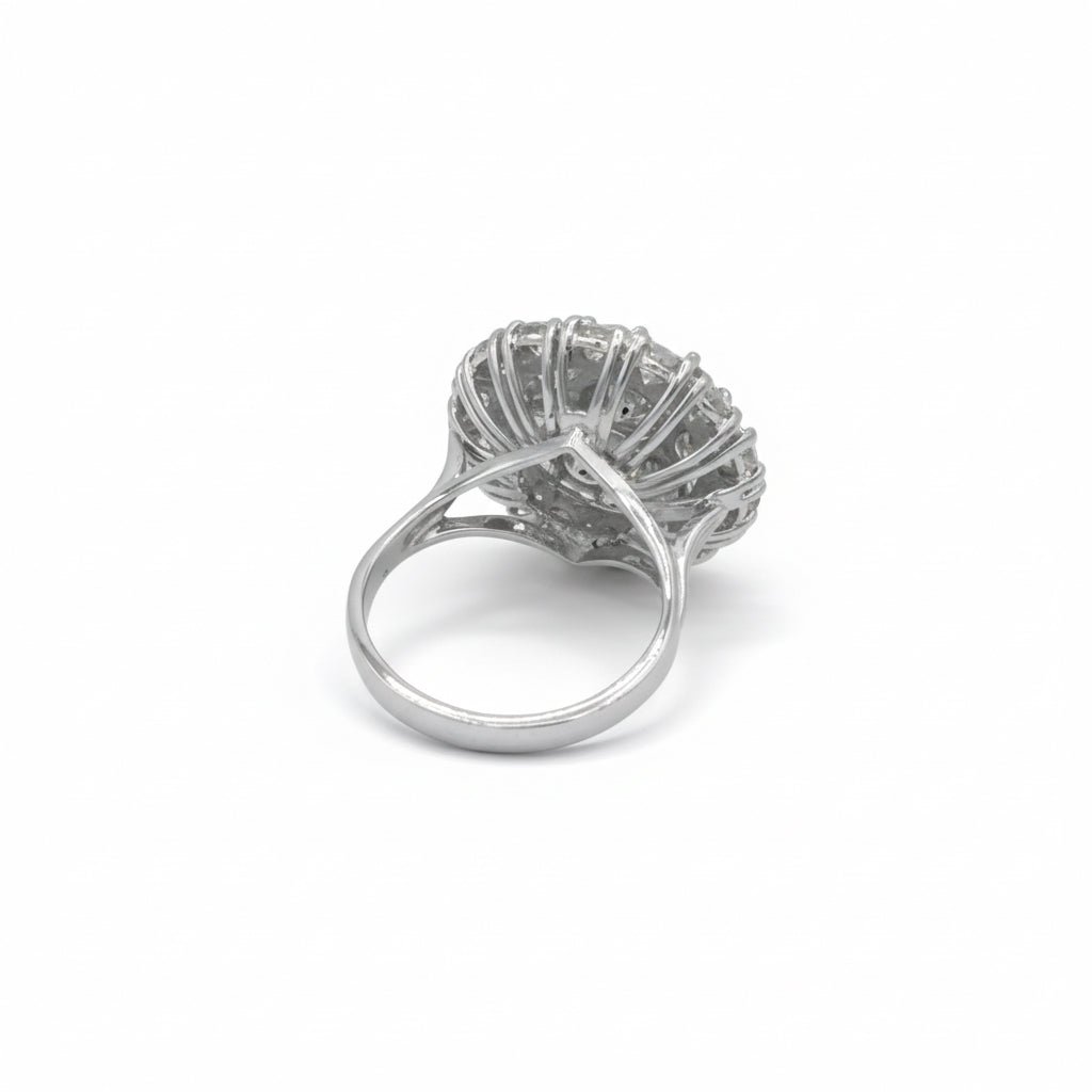 Bague Marguerite en or blanc et diamants - Castafiore