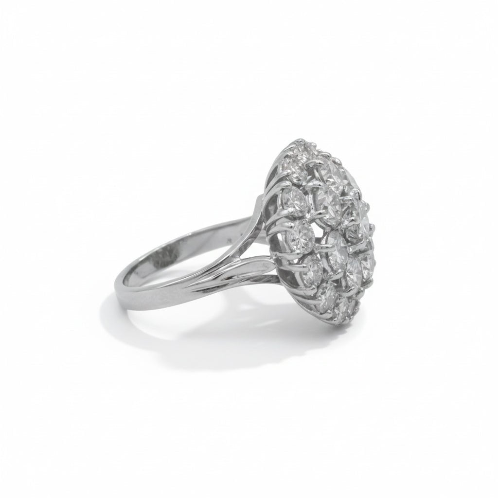 Bague Marguerite en or blanc et diamants - Castafiore