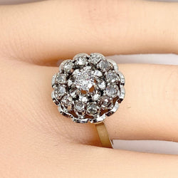 Bague marguerite en or blanc et platine diamants - Castafiore