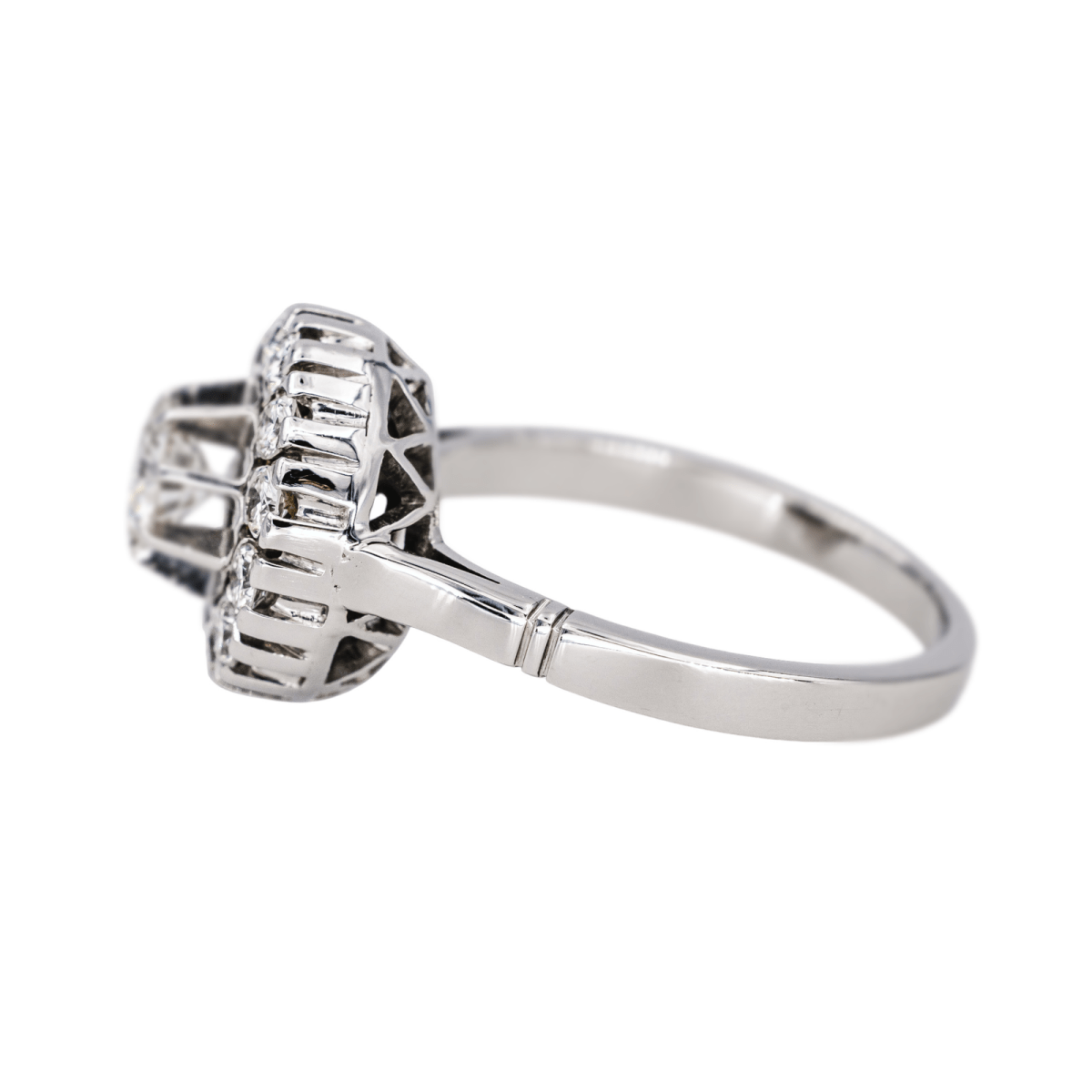 Bague Marguerite en or blanc, platine avec diamants - Castafiore