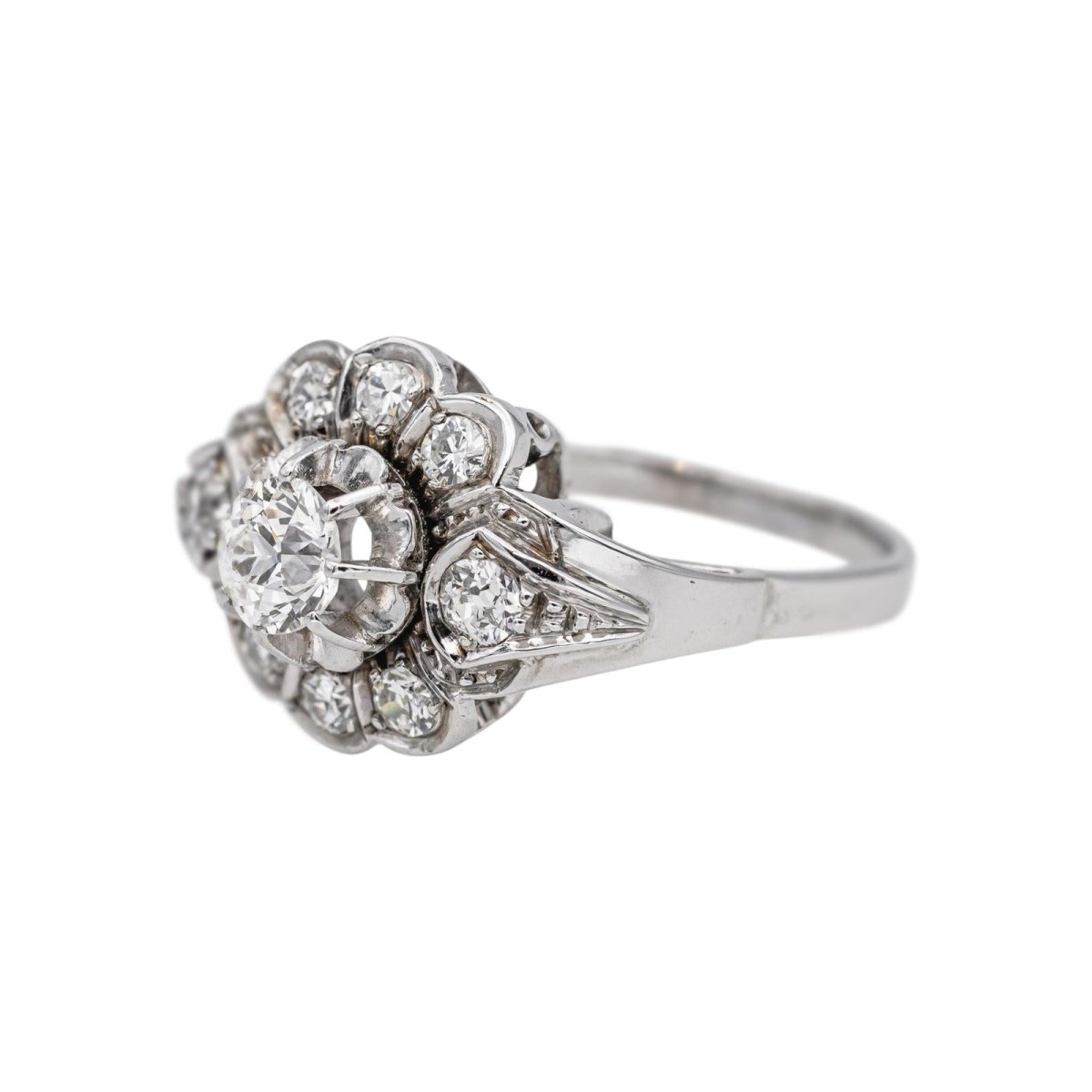 Bague Marguerite en or blanc, platine et diamants - Castafiore