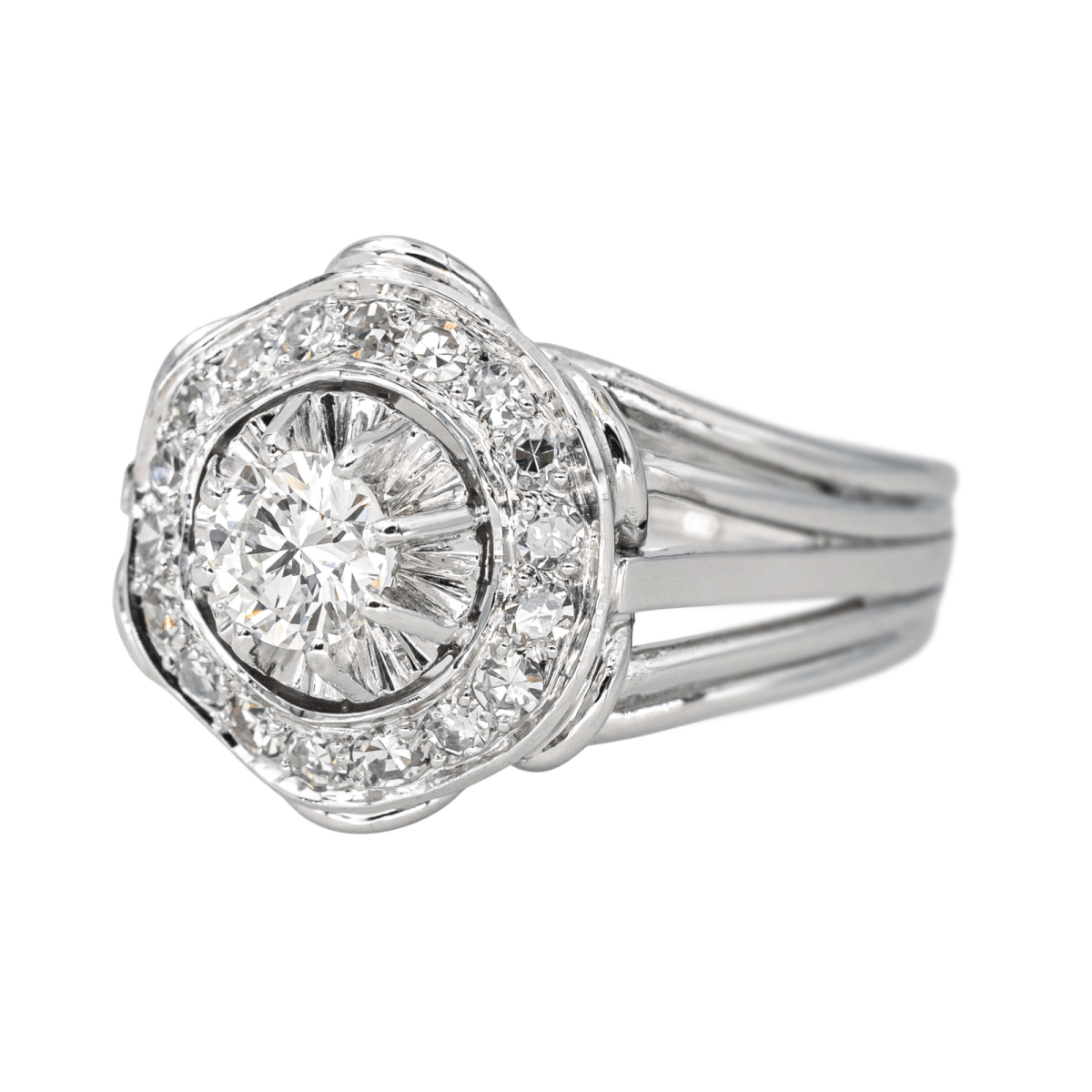 Bague Marguerite en or blanc, platine et diamants - Castafiore