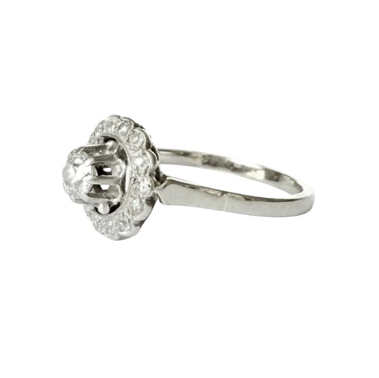 Bague Marguerite en or blanc, platine et diamants - Castafiore