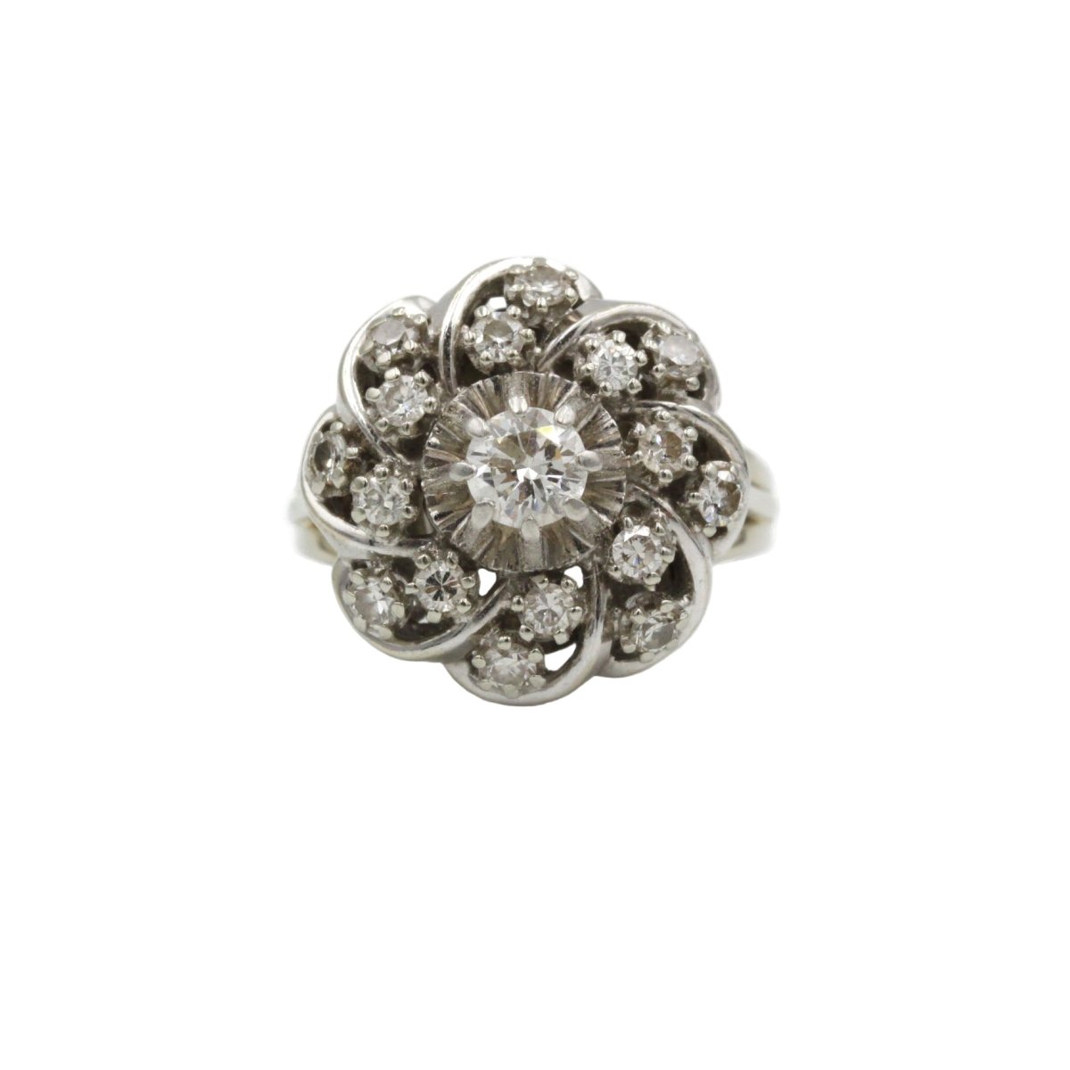 Bague Marguerite en or blanc, platine et diamants - Castafiore