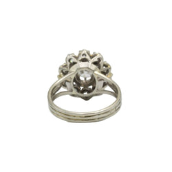 Bague Marguerite en or blanc, platine et diamants - Castafiore