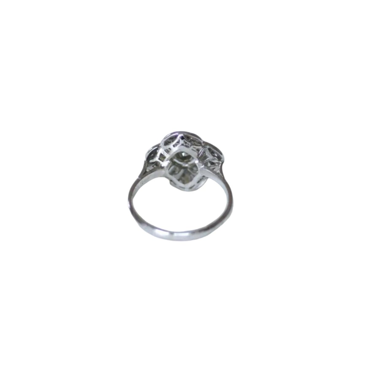 Bague Marguerite en or blanc, platine, et diamants - Castafiore