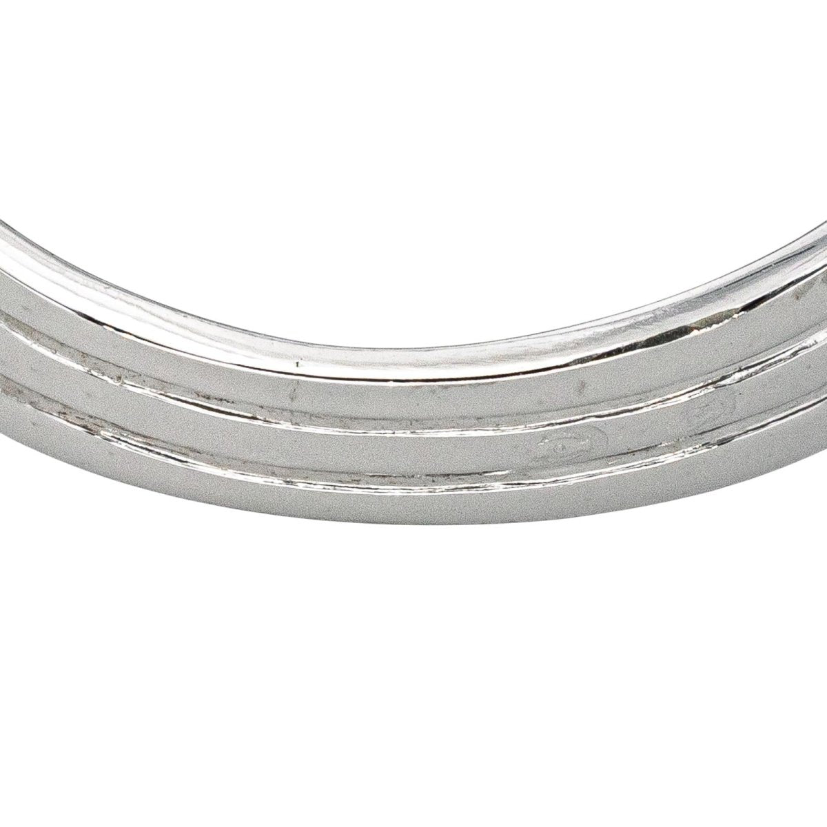 Bague Marguerite en or blanc, platine et diamants - Castafiore