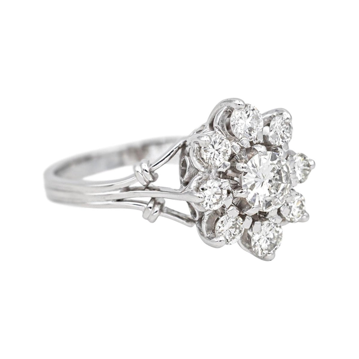 Bague Marguerite en or blanc, platine et diamants - Castafiore