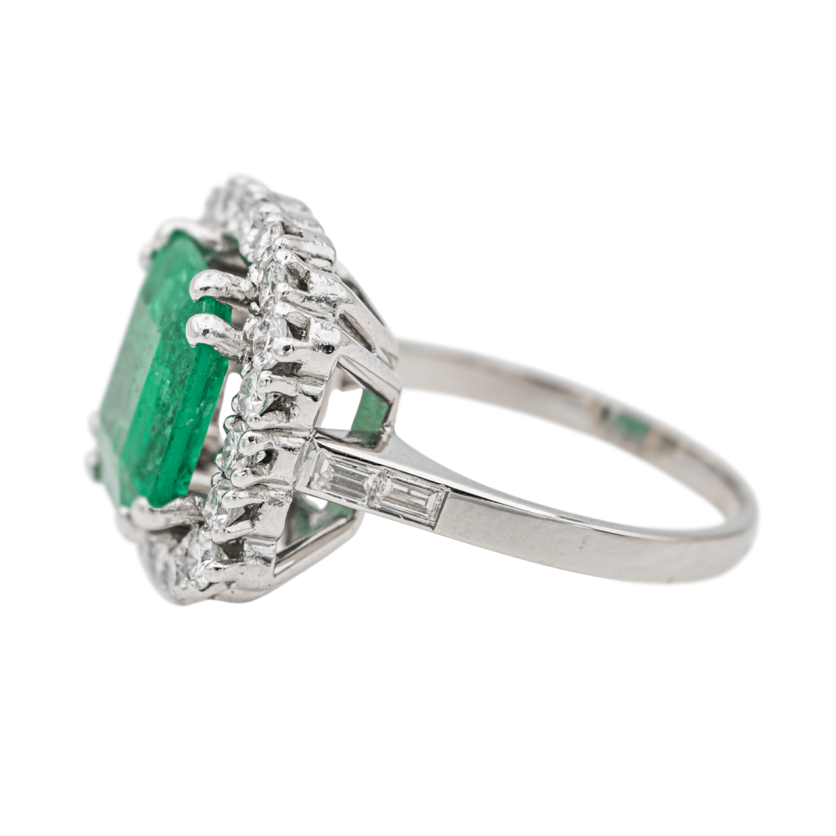 Bague Marguerite en or blanc, platine et émeraude - Castafiore