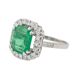 Bague Marguerite en or blanc, platine et émeraude - Castafiore