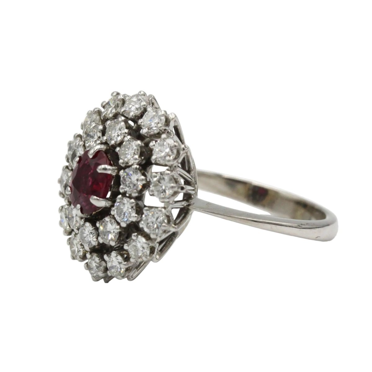 Bague Marguerite en or blanc, rubis et diamants - Castafiore