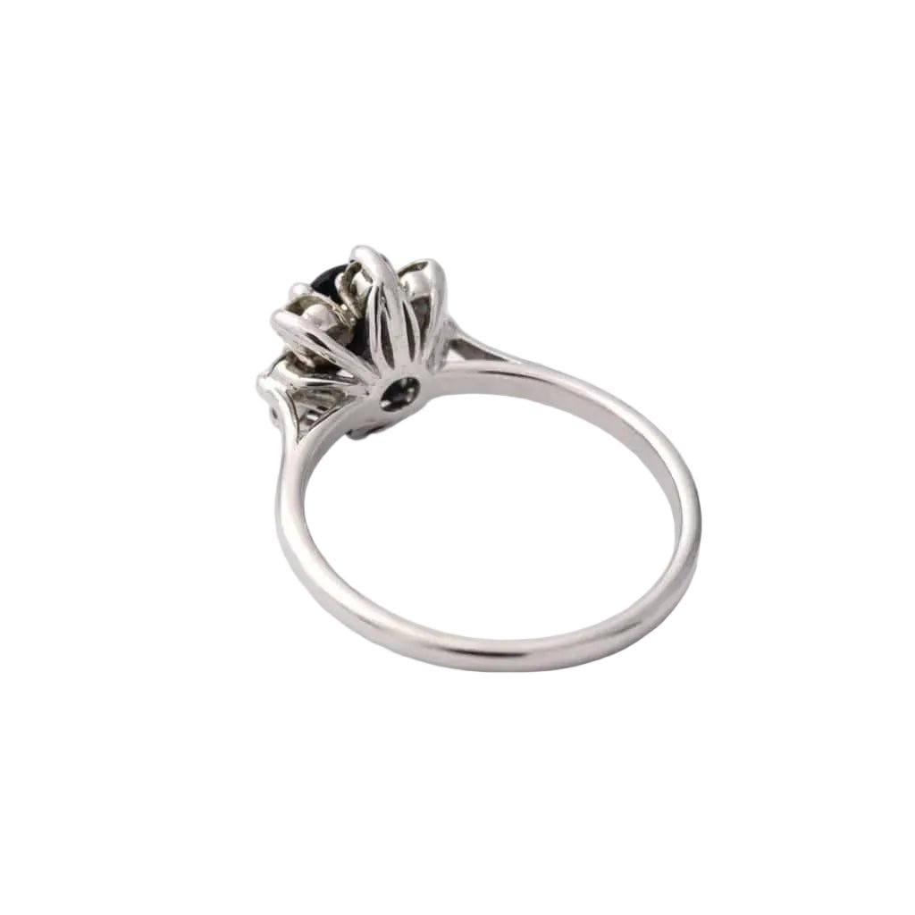 Bague Marguerite en or blanc, saphir et diamants - Castafiore