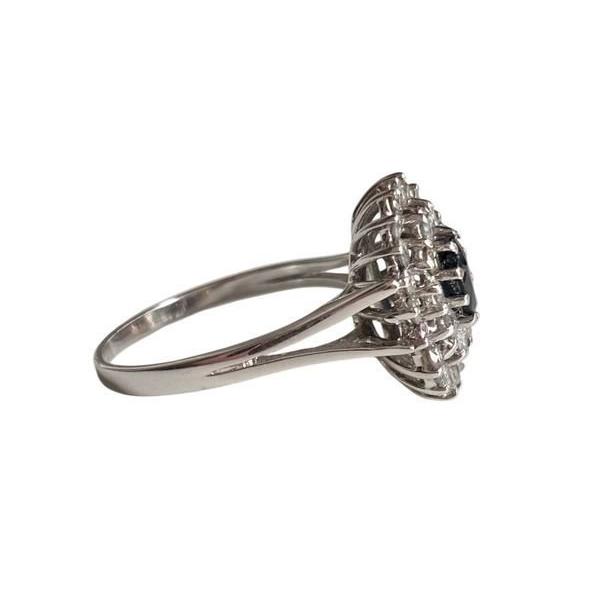 Bague Marguerite en or blanc, saphir et diamants - Castafiore