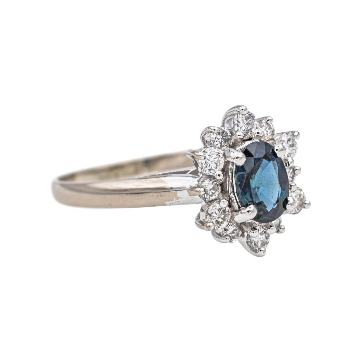 Bague Marguerite en or blanc, saphir et diamants - Castafiore