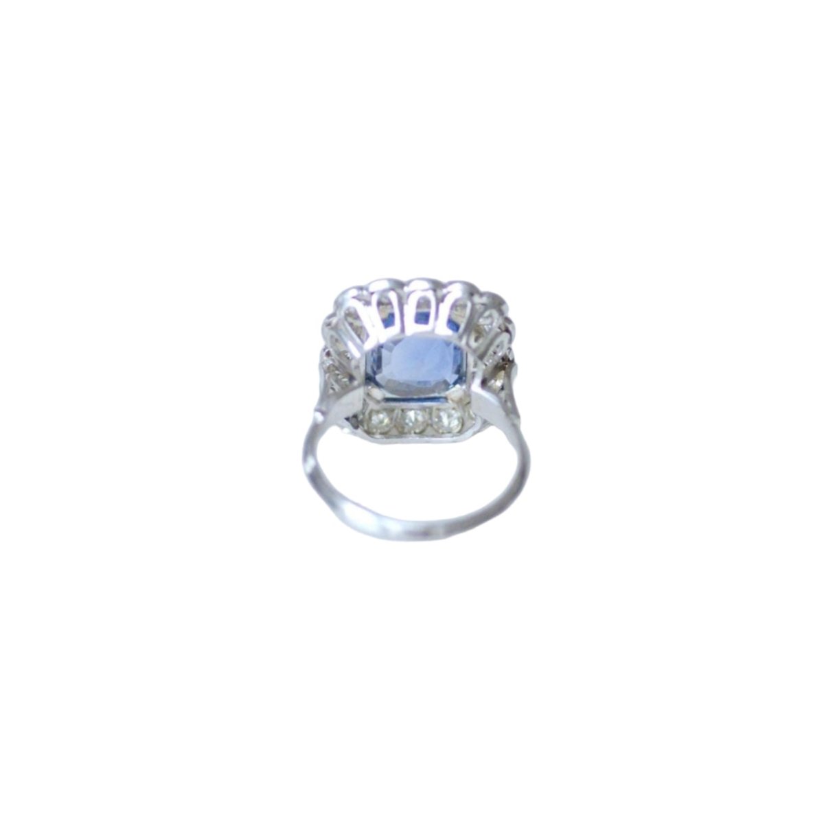 Bague Marguerite en or blanc, saphir, et diamants - Castafiore