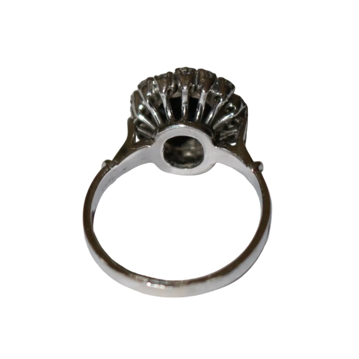 Bague Marguerite en or blanc, saphir, et diamants - Castafiore