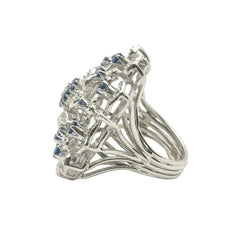 Bague Marguerite en or blanc, saphirs et diamants - Castafiore