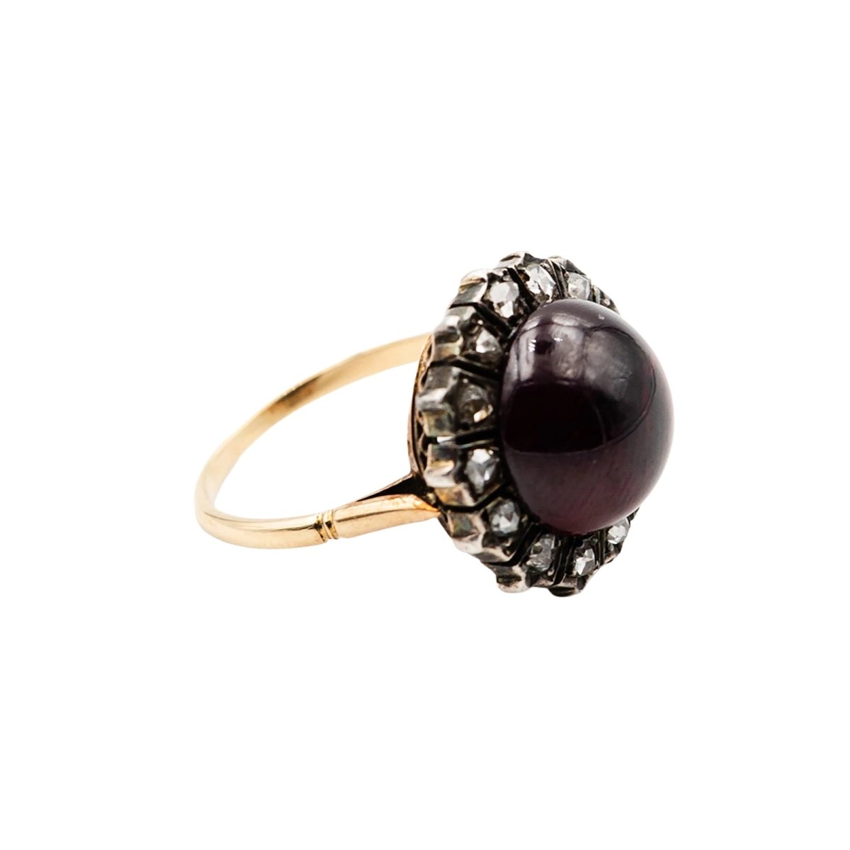 Bague Marguerite en or jaune, argent, grenat et diamants - Castafiore