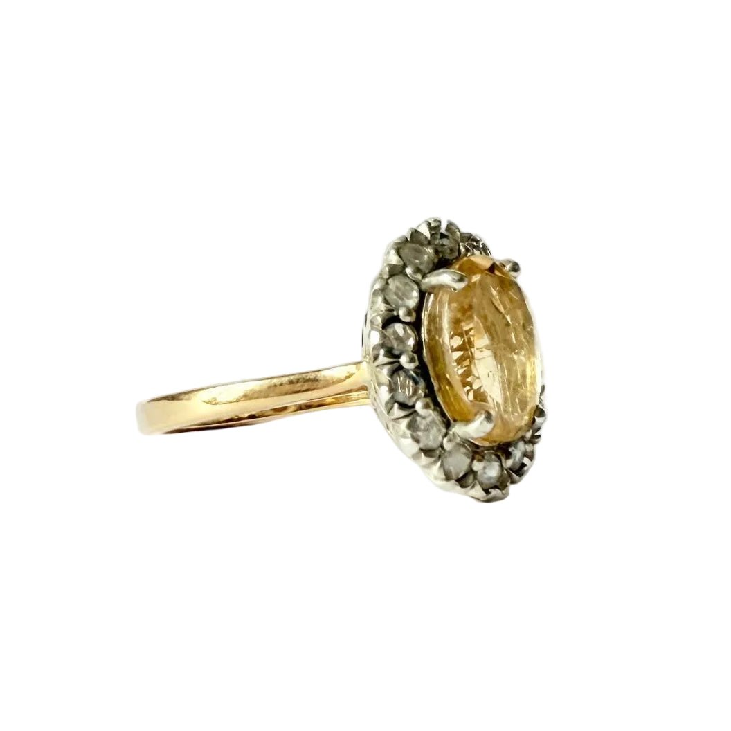 Bague Marguerite en or jaune, argent, saphir et diamants - Castafiore