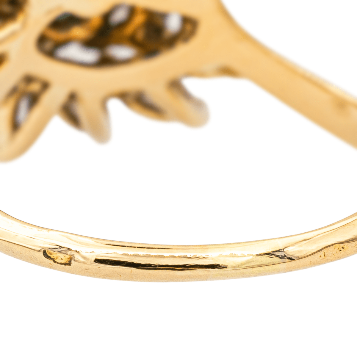 Bague Marguerite en or jaune, émeraudes et diamants - Castafiore