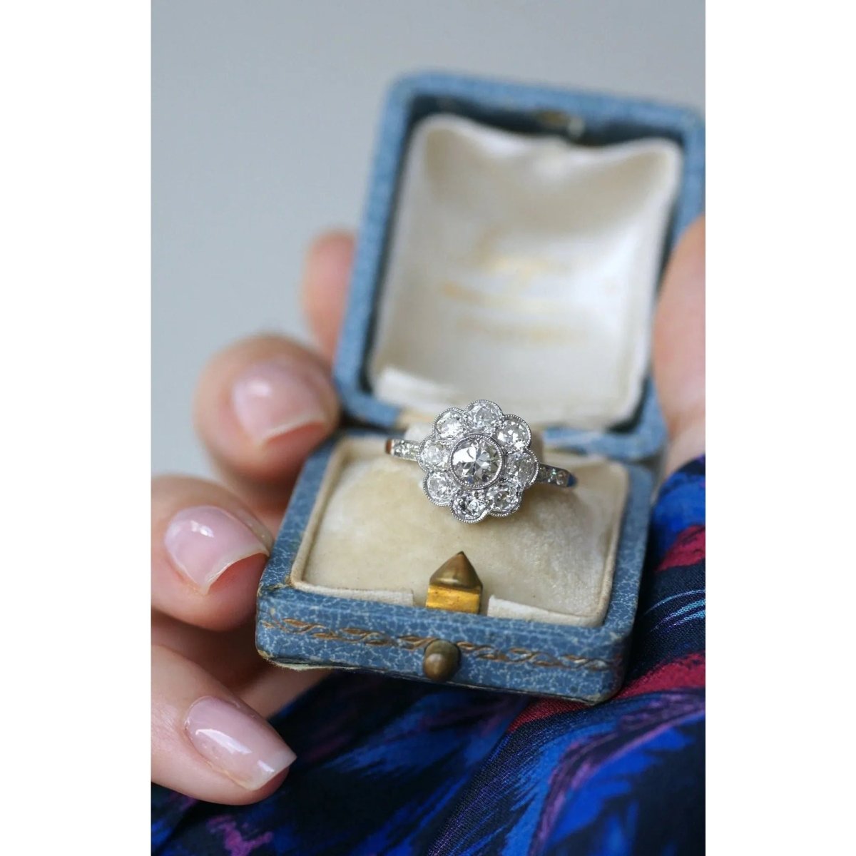 Bague Marguerite en or jaune, platine et diamants - Castafiore