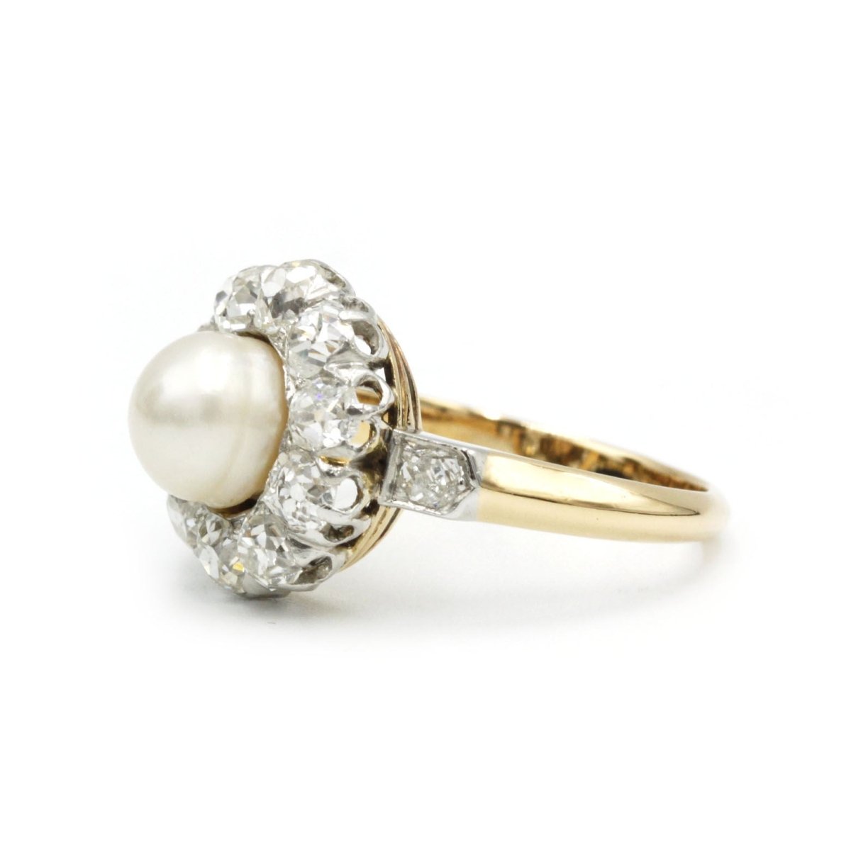 Bague Marguerite en or jaune, platine, perle et diamants - Castafiore