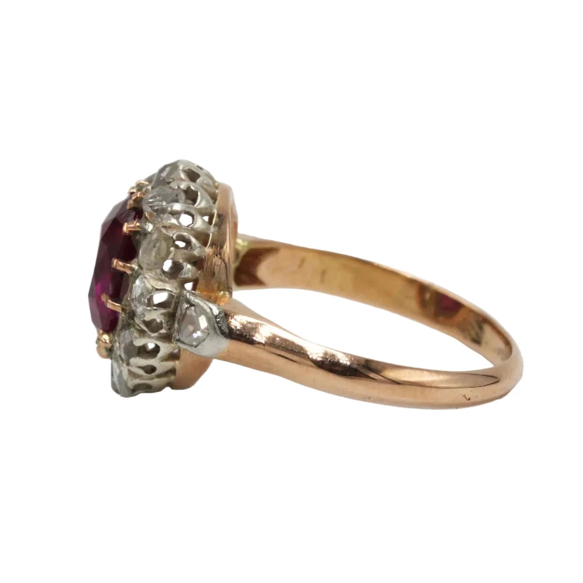 Bague Marguerite en or jaune, platine, rubis et diamants - Castafiore