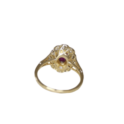 Bague Marguerite en or jaune, rubis et diamants - Castafiore