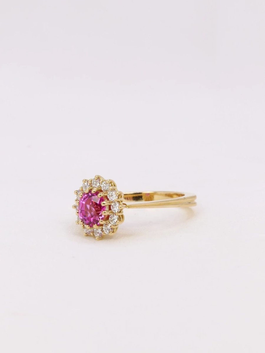 Bague Marguerite en or jaune, saphir et diamants - Castafiore