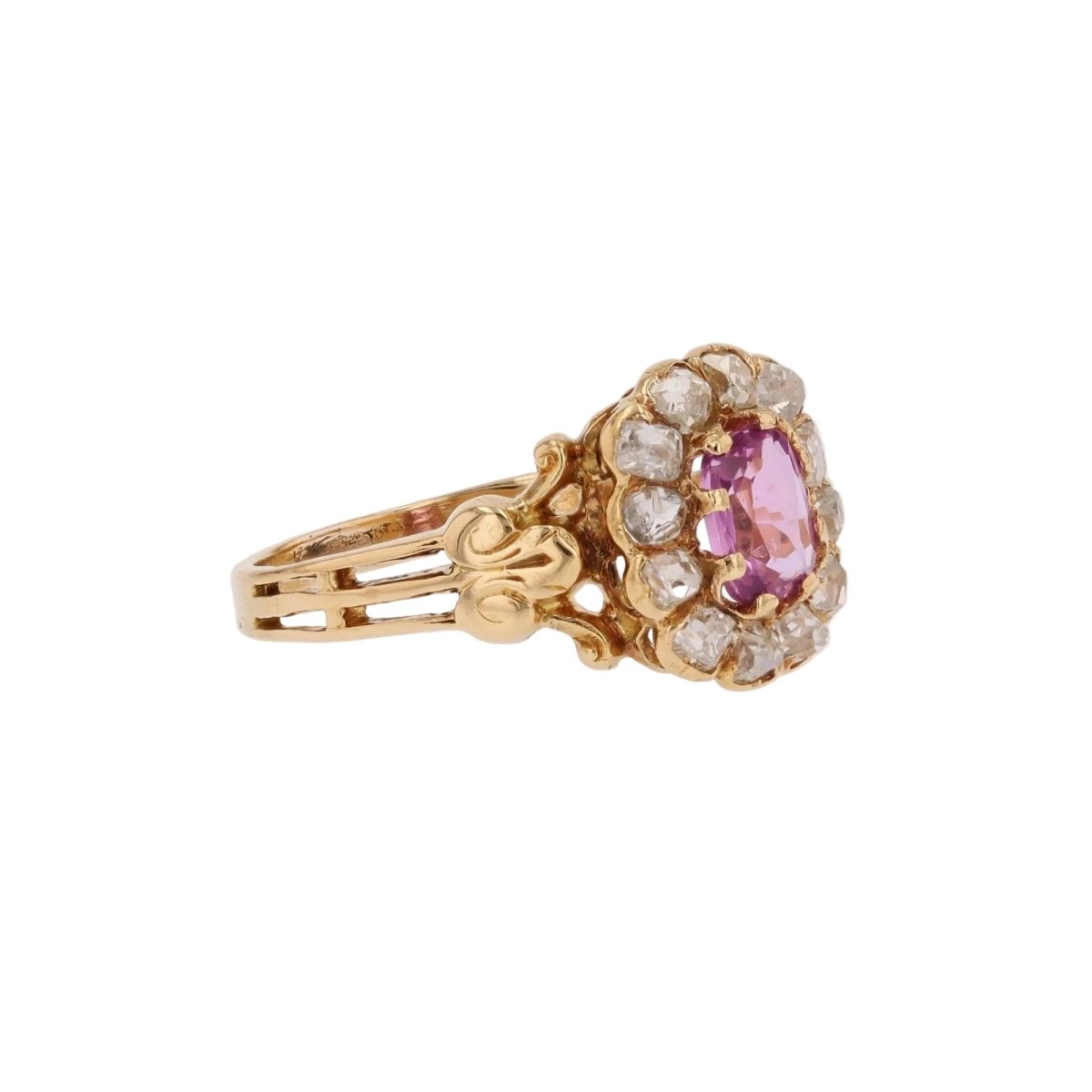 Ring antique pink sapphire daisy and diamonds