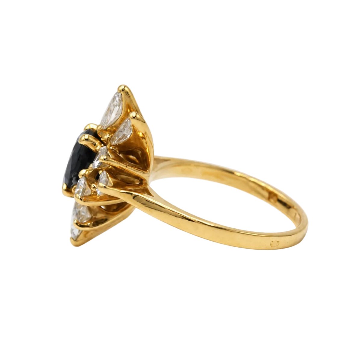 Bague Marguerite en or jaune, saphir et diamants - Castafiore