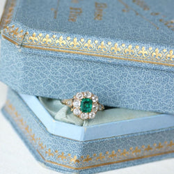 Bague Marguerite en or rose, émeraude, et diamants - Castafiore