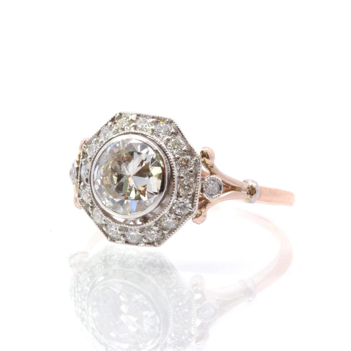 Bague Marguerite en or rose, platine et diamants - Castafiore