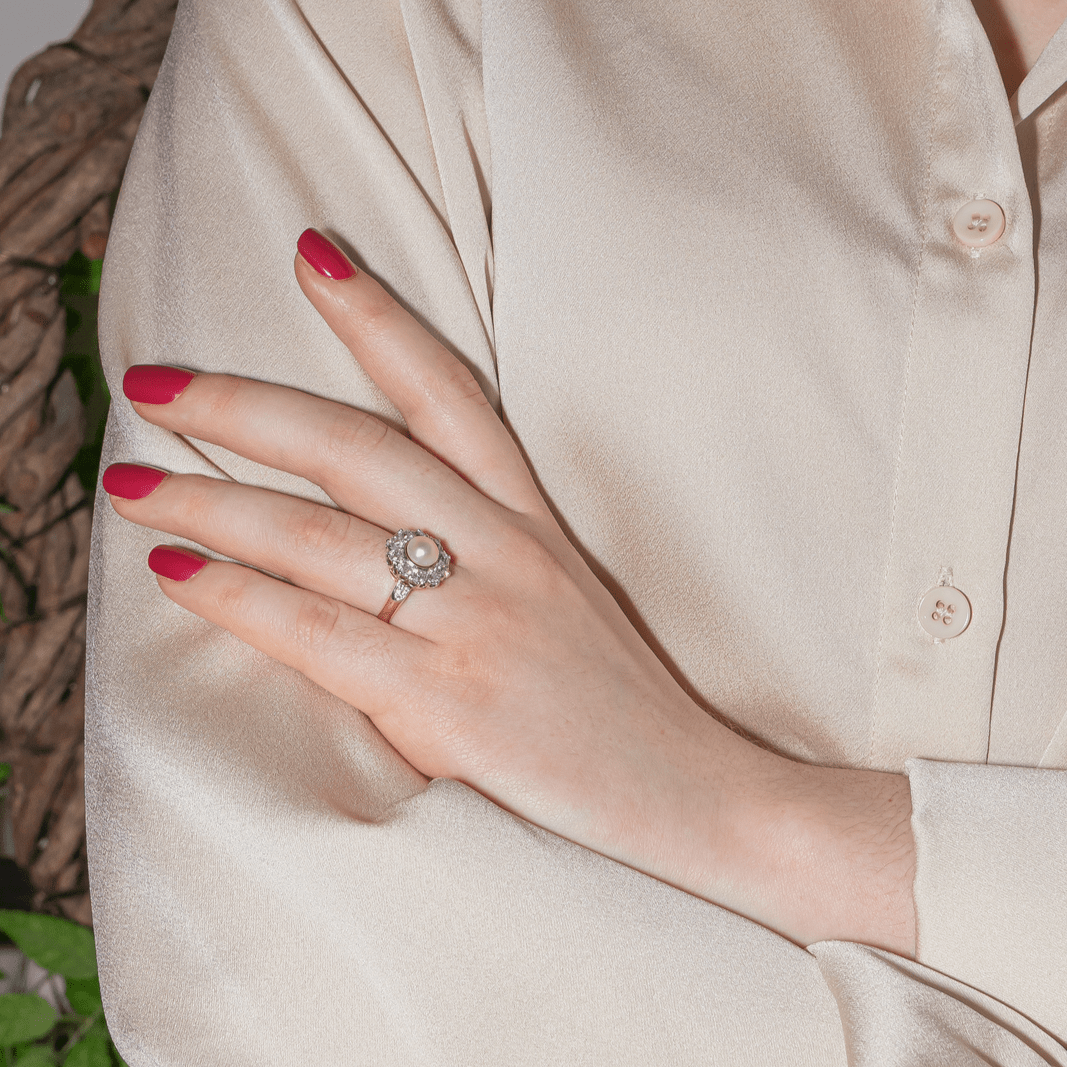 Bague Marguerite en or rose, platine, perle et diamants - Castafiore