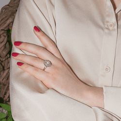 Bague Marguerite en or rose, platine, perle et diamants - Castafiore