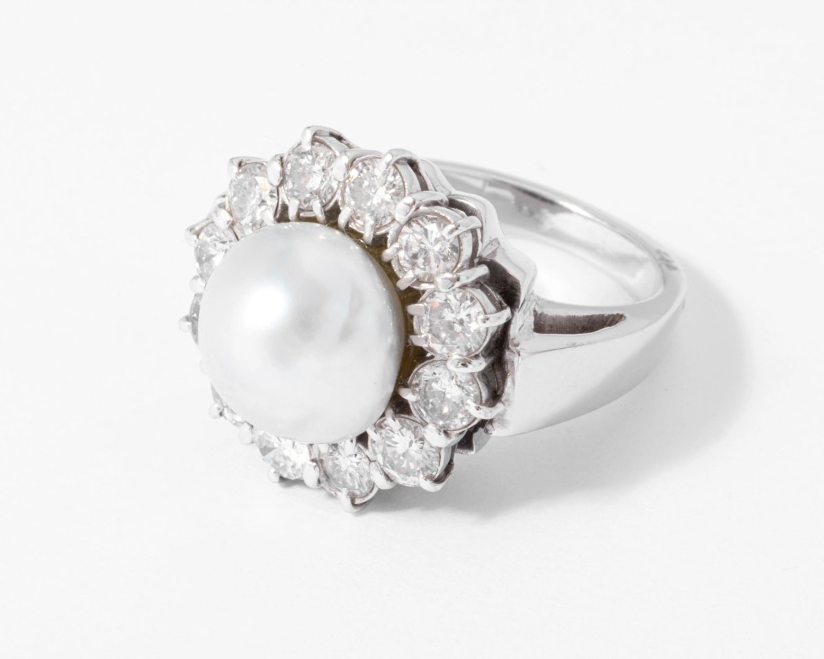 Bague marguerite en perle, entourée diamants - Castafiore
